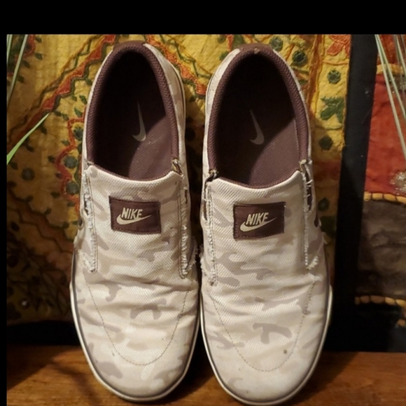 Rare Vintage Nike SB Charge Slip-On Camo Women's Shoe 315851-221 Running - Picture 1 of 7